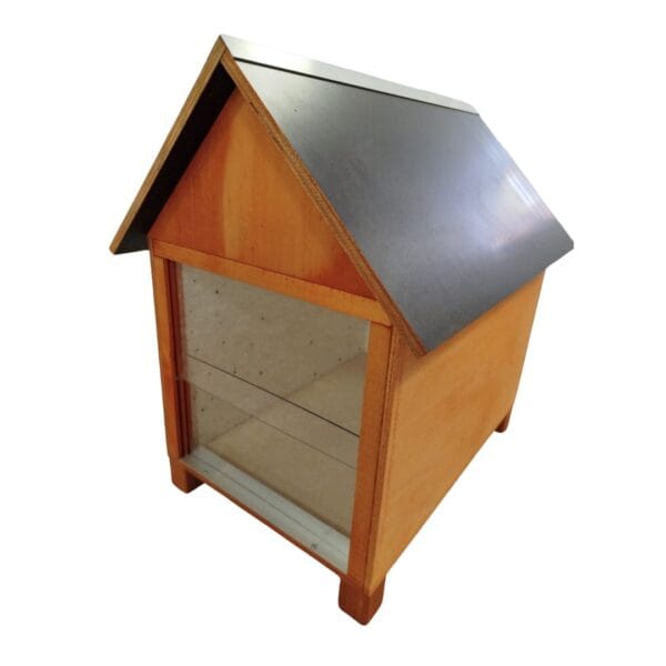 Cachette pour pinson avec toit pointu